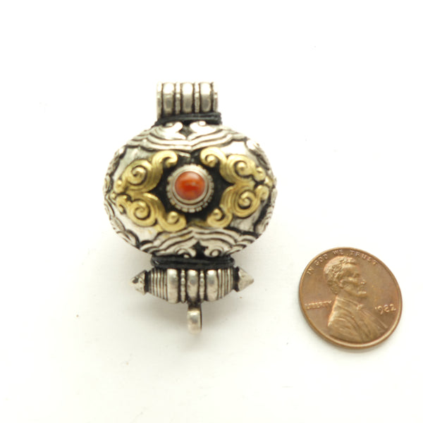 Gau, Silver Amulet Case with Clouds Design and Coral Cab, 30x42mm