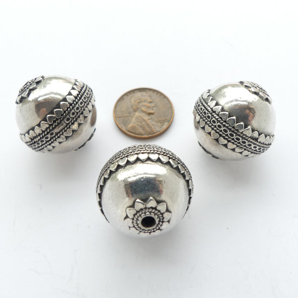 Indian Silver, Large Round Beads with Decorated Equator and Ends, 22x22mm, Sold Individually