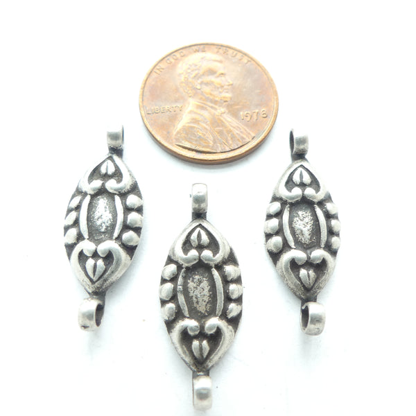 Indian Silver, Vintage Two Line Links, 27mm Long, Sold Individually