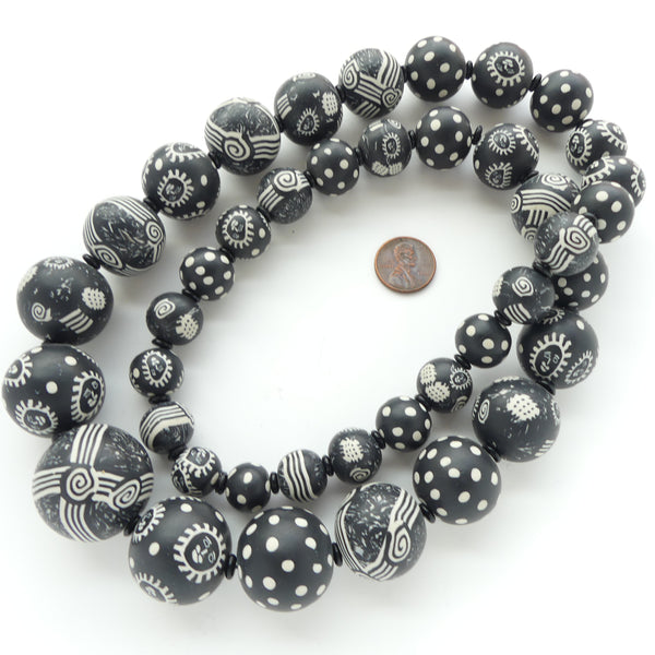 Pier Voulkos Signed Graduated Black and White Necklace, 32 Inches Long, 40 Beads