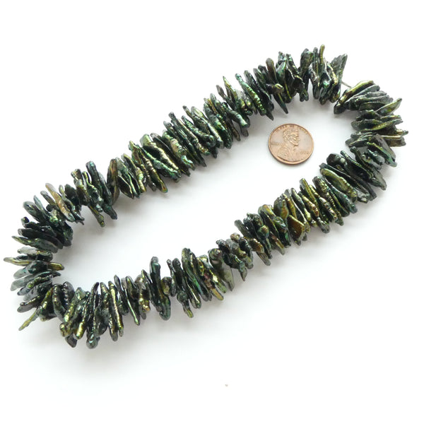 Pearls, Peacock Keshi, Sticks Dark Blue, 20mm on 14-inch Strand