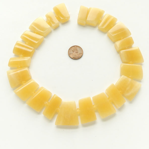Yellow Jade Collar, 16-inches long, Largest Beads 20x25mm