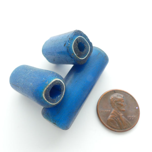 Nueva Cadiz from the African Trade, Set of 3 Beads, 37mm, 27mm and 23mm long