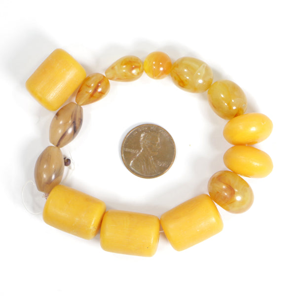Resin, Mixed Lot of Amber Imitations in Various Colors, Shapes & Sizes, Set of 14 Beads