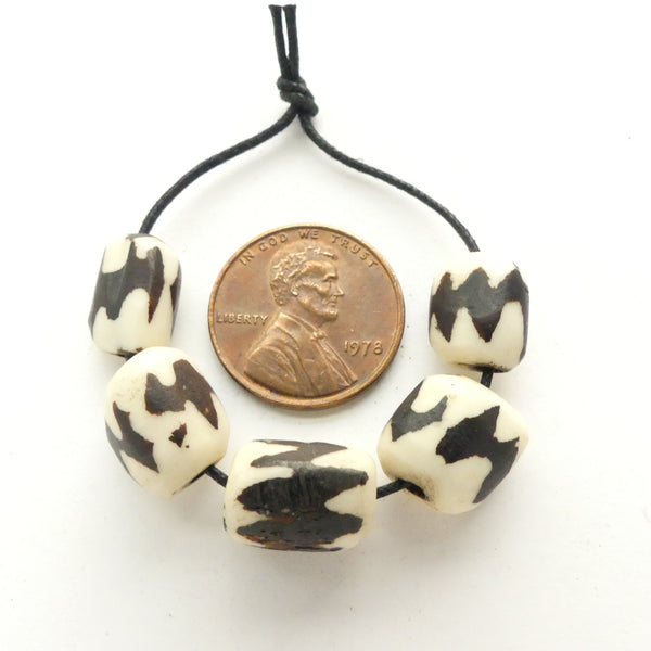 Bone, Batik Bone, Kenya, Short Barrels with Star Design, 12x10mm, Sold by Set of 5