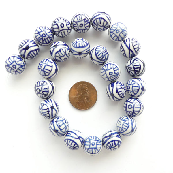 Blue & White Porcelain, Round 13mm, Geometric Design, Set of 12