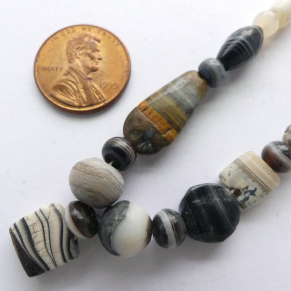Banded Agates, Ancient Bactrian, Strand of Assorted Shapes, Pendant 10x10mm