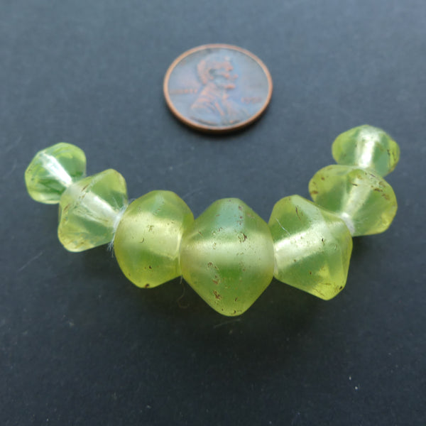 Bohemian, Vasaline Beads, Desinger/Collector Set in 4 Sizes, Set of 7 Beads