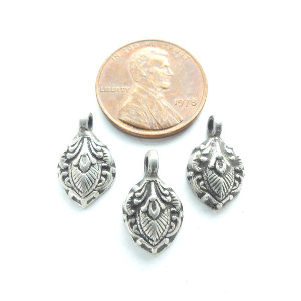 Indian Silver, Vintage Mini Pendants, Leaf Designs, 9x15mm, Sold Individually
