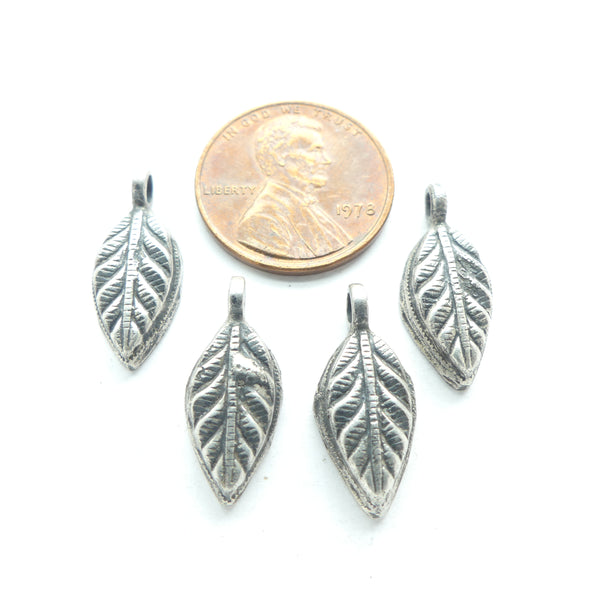 Indian Silver, Vintage Mini Pendant, Leaf Shape, 20mm Long, Sold Individually
