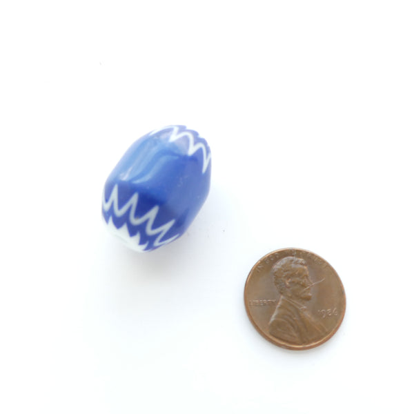 Chevron, Contemporary, Medium Small Cornflower Blue, 24x17mm