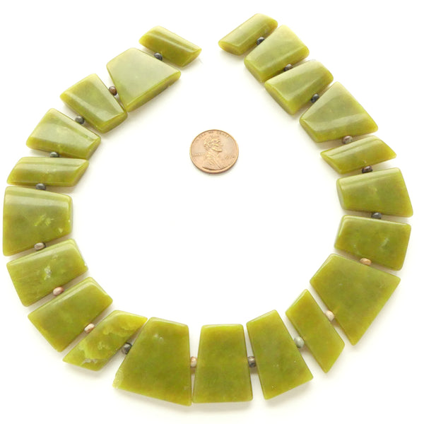 Olive Jade, Collars