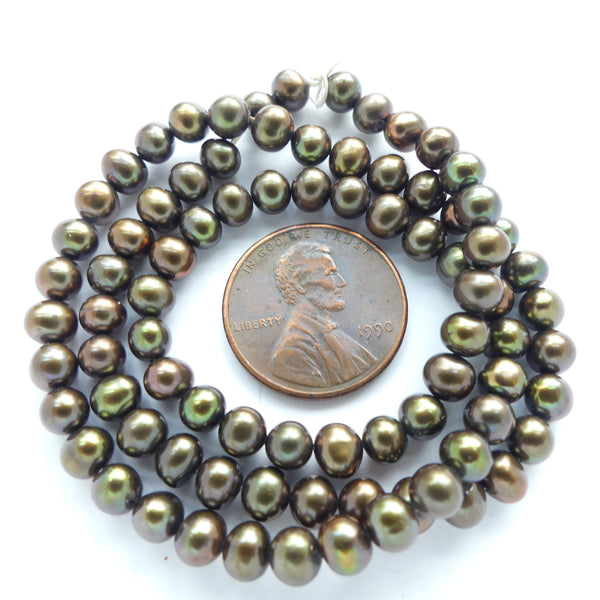 Pearls, Peacock, Oblate 4x5mm on 14-inch Strand