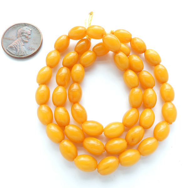 Resin, Light Butterscotch, Rice Shape, 8x6mm on 16-inch Strands