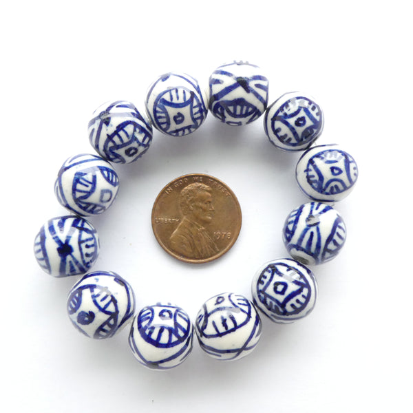 Blue & White Porcelain, Round 13mm, Geometric Design, Set of 12