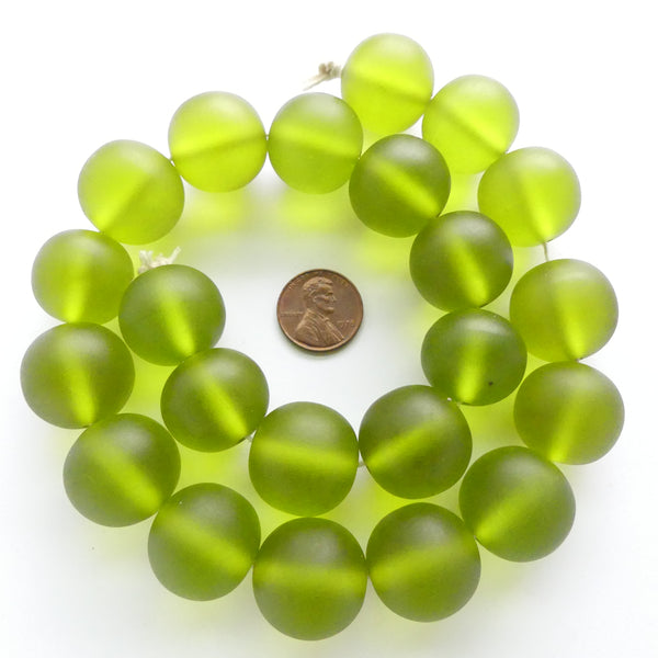 Resin Dark Lime Green Matte, Large Round 20mm, Strands of 21